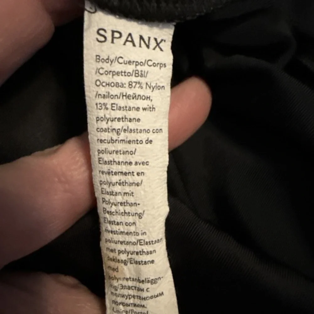 Spanx‎ Black Faux Leather Leggings Size M Black Shimmer Shiny Stretch Classic